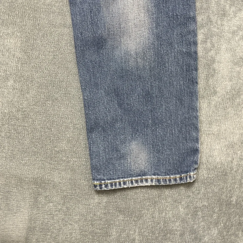 Levis levi 541